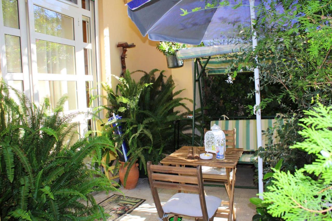 Il Giardino Di Laura Private Rooms Mondello Luaran gambar