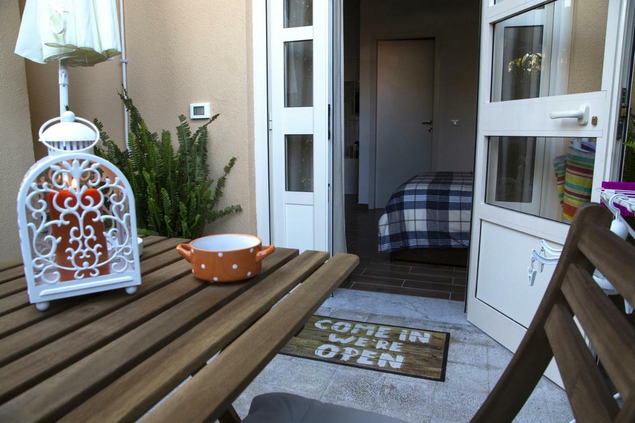 Il Giardino Di Laura Private Rooms Mondello Luaran gambar
